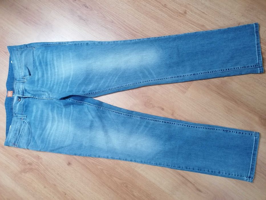 Spodnie jeansowe Hugo Boss