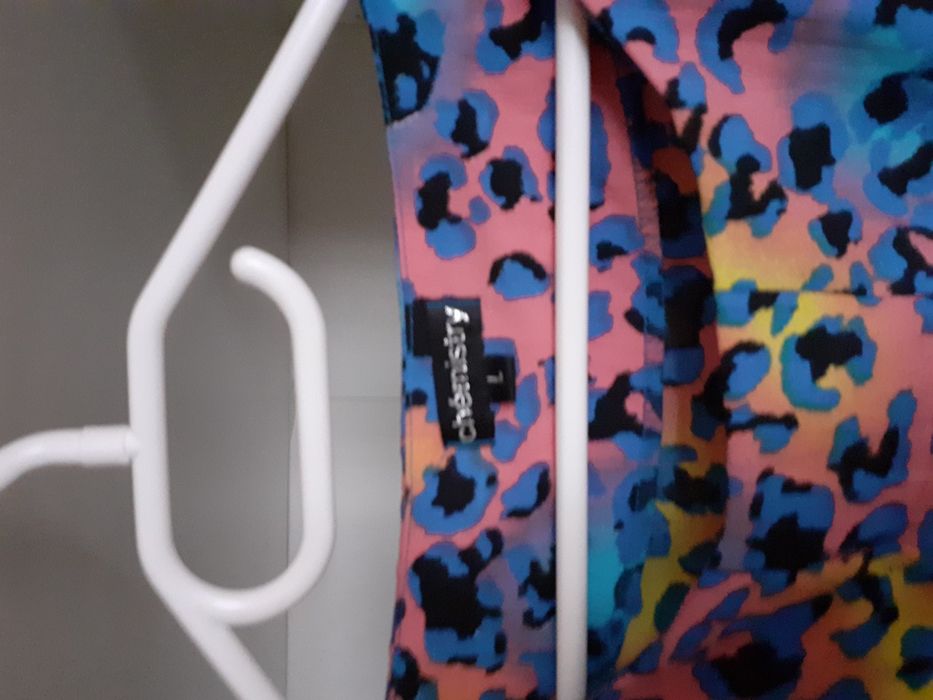 Sukienka na grubych ramiączkach