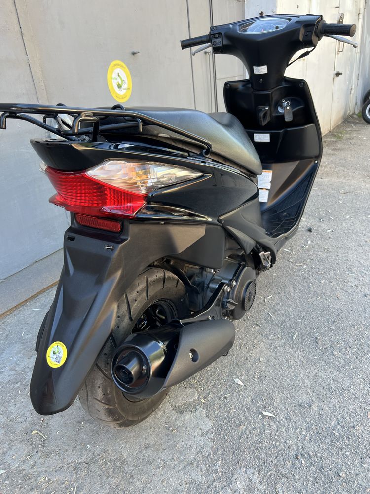 Suzuki Address V 125 S з Японії