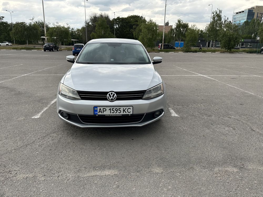 Продам авто Volkswagen Jetta 2.5