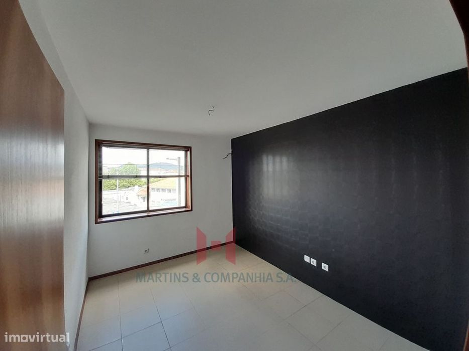 Escritório – Centro da cidade (por cima da segurança social)