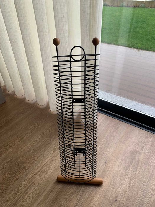 Suporte de CDs decorativo