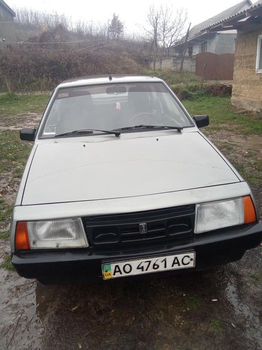 Продам ваз 2109.