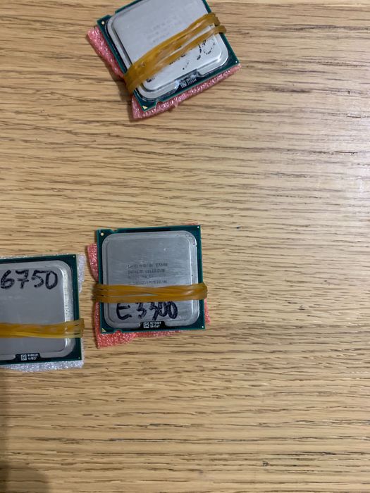 Various LGA 775 Dual-Core CPUs64564181284611123