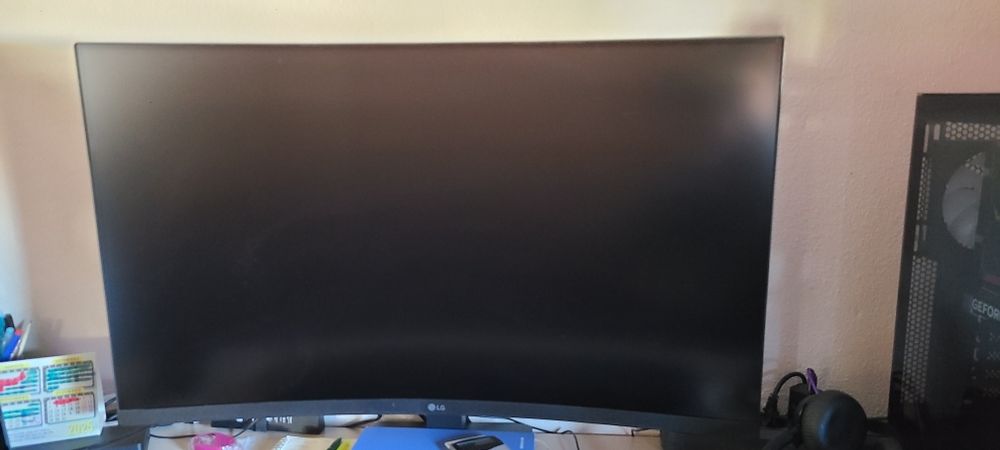 Monitor Curvo LG 32MR50C-B (31,5'' - 100 HZ - Full HD)
