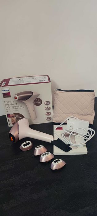 PHILIPS Lumea 9900 SkinAI BRI977/00