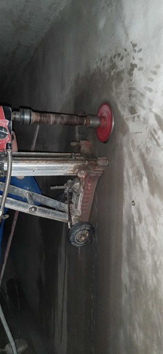 Алмазне буріння отворів