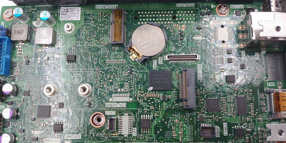 Пасивний · Dell Wyse 5070 · 4 ядра · 4gb ddr4 · 16gb eMMC ssd · БЖ