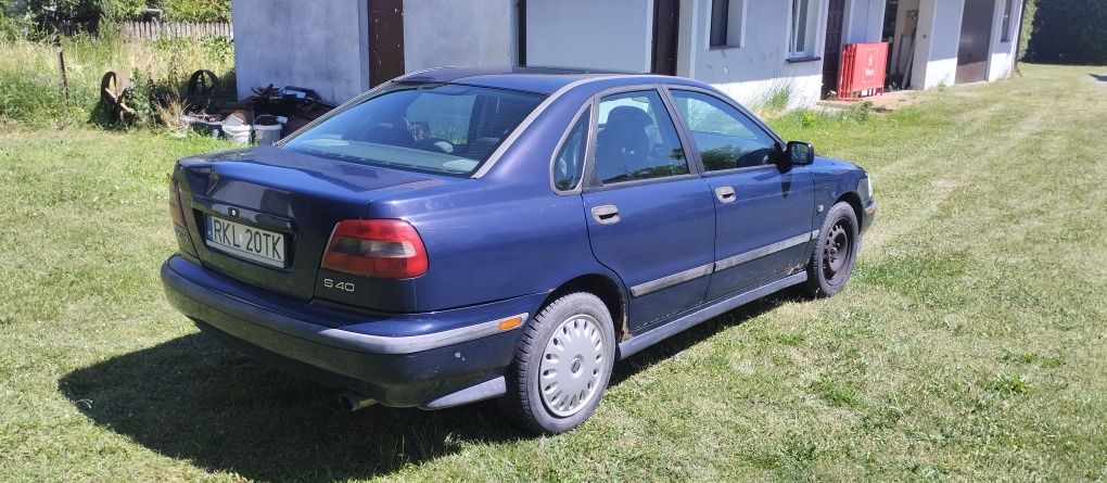 Volvo S40 tylko w całości