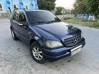 Mercedes-ML-270.