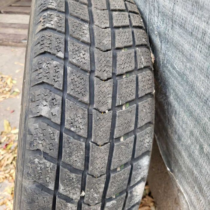 Зимові шини з дисками 205/65 r16c trafic, vivaro , primastar.