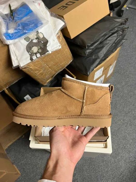 Buty damskie UGG_Classic_Ultra_Mini_Chestnut. R.36