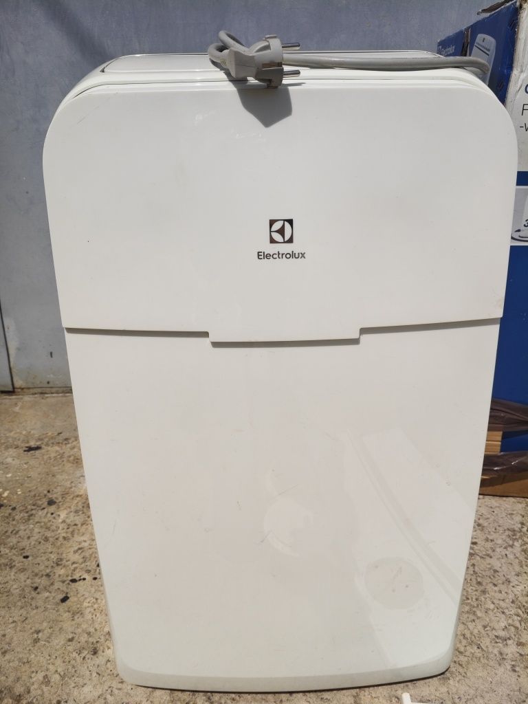 Кондиціонер Моноблок Electrolux EXP12HN1W6 3,4 квт