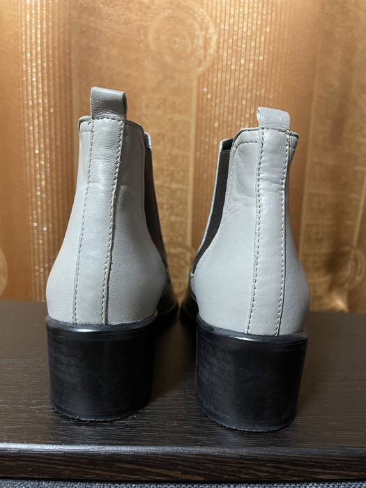 Черевики жіночі