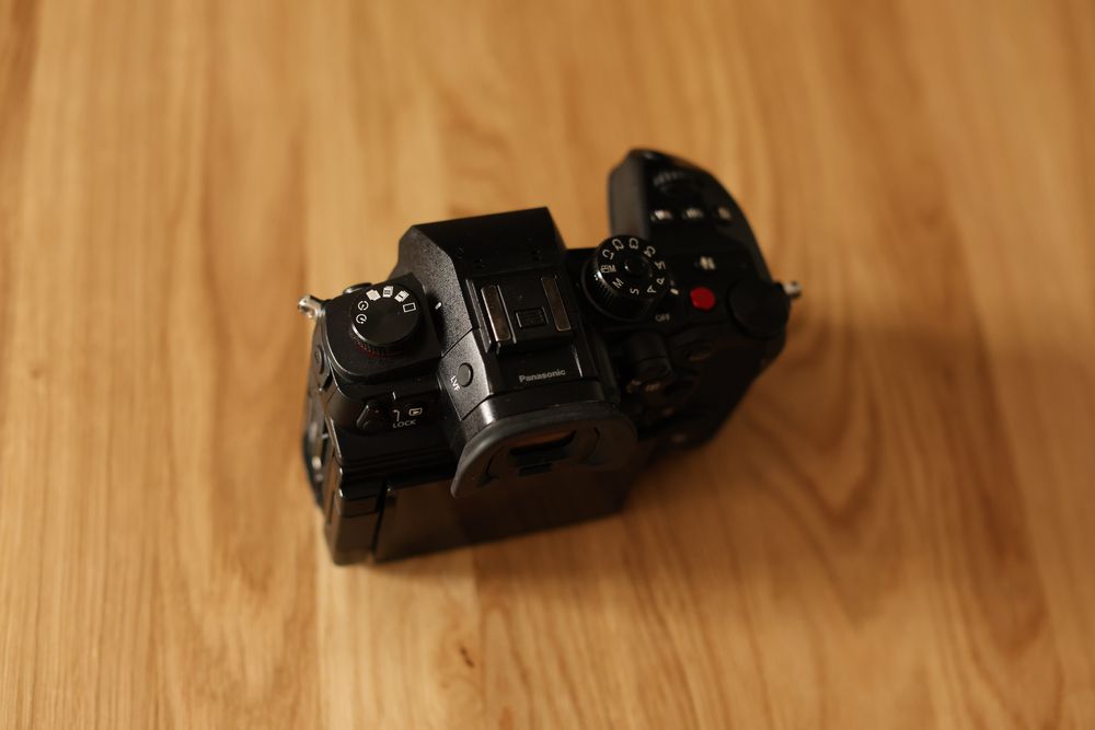 Lumix GH6 super stan pelny zestaw