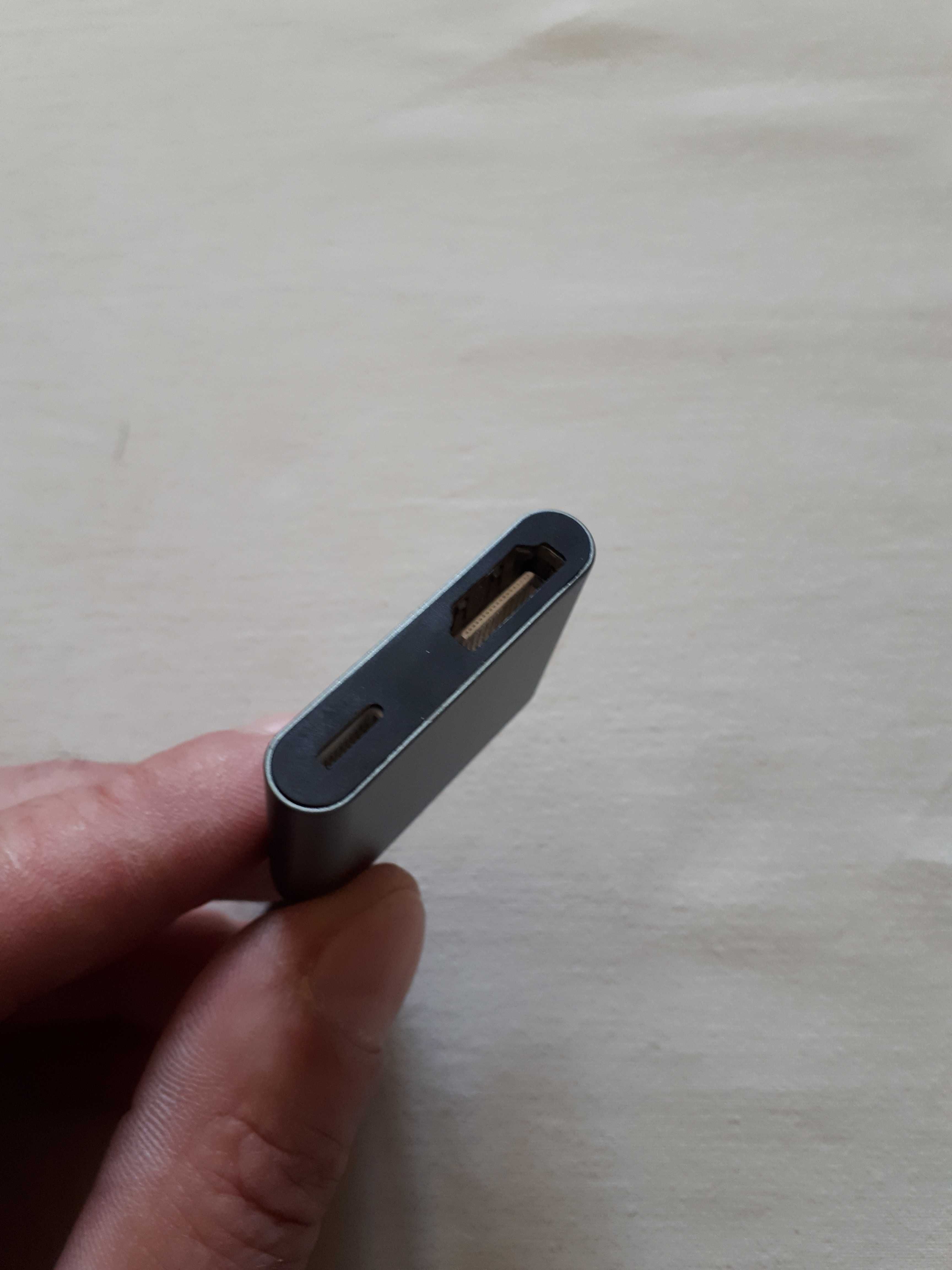 Lightning  to HDTV adapter