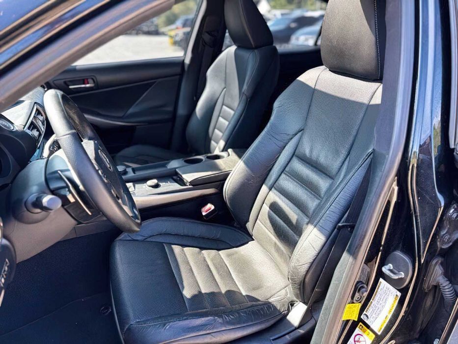Lexus IS 250 Crafted Line      2015