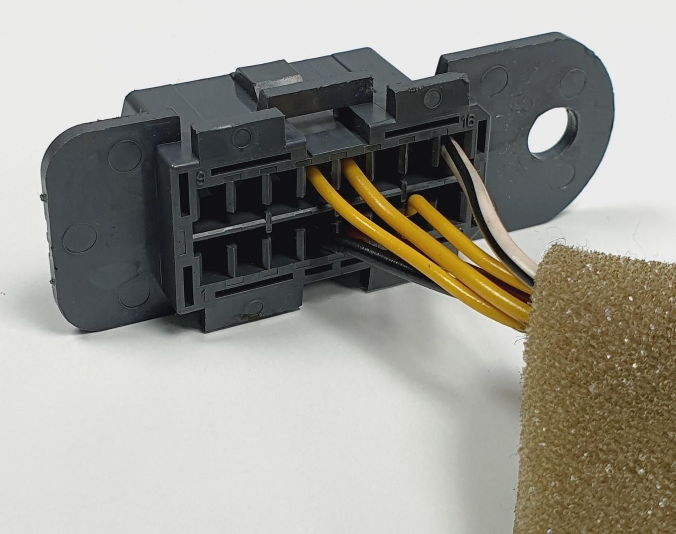 GNIAZDO DIAGNOSTYCZNE OBD2 VOLVO V90 I 6849549