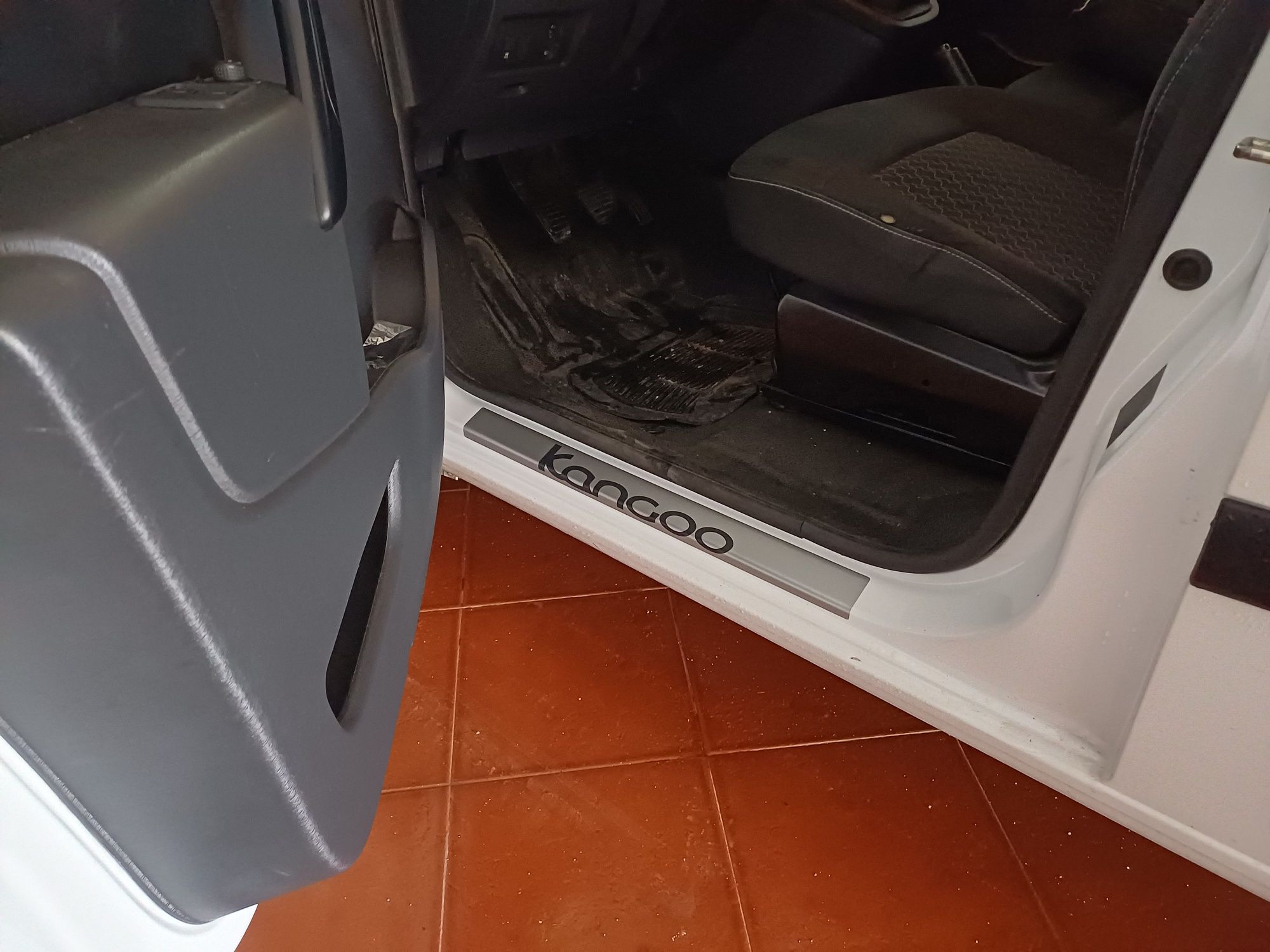 Kangoo Maxi 3lug c iva dedutivel