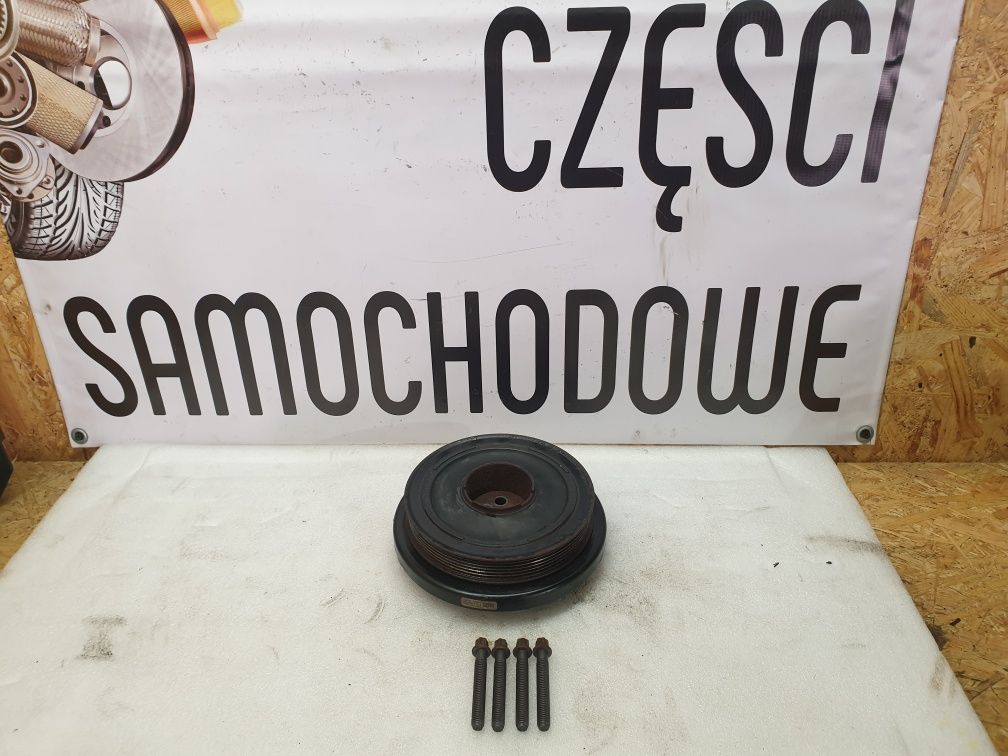 Koło pasowe wału BMW N57 313 koni n57z F10 F11 F25 F26 3.0d części