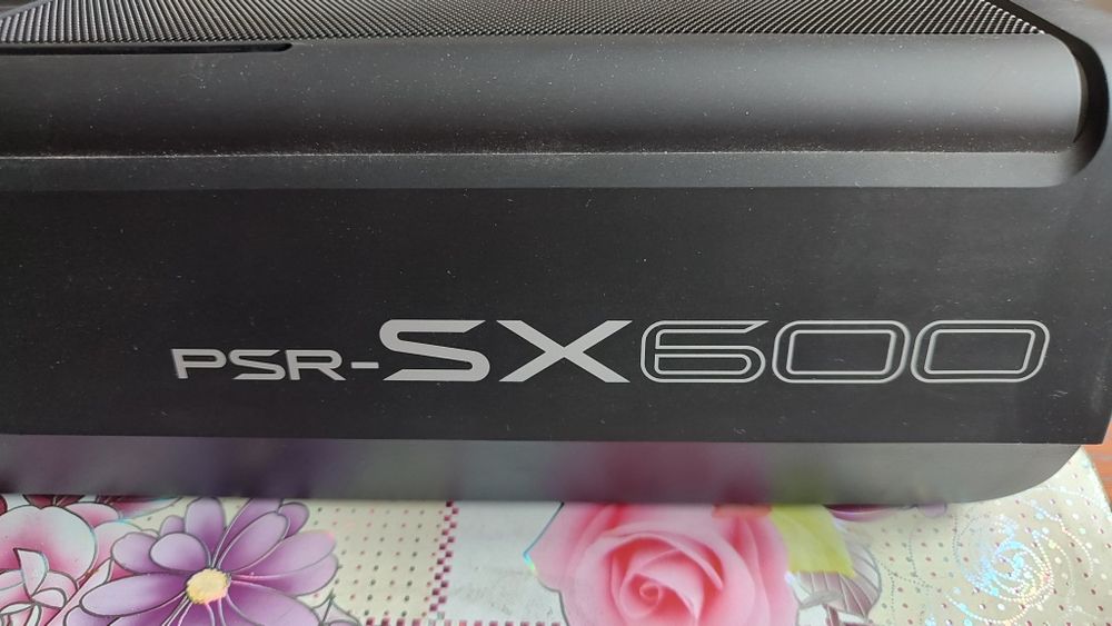 Keyboard Yamaha PSR-SX600