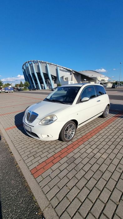 Lancia Ypsilon Lancia Ypsilon 1.4 MOMO Sport Design | 2008 | Benzyna+LPG | Szyberdach