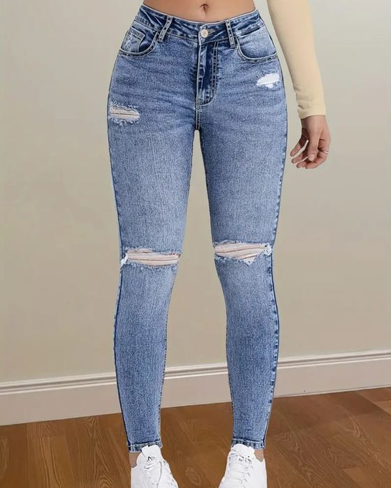 Spodnie jeansy .