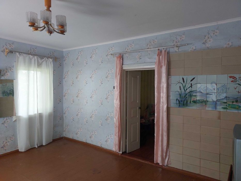 Продам хату Печі