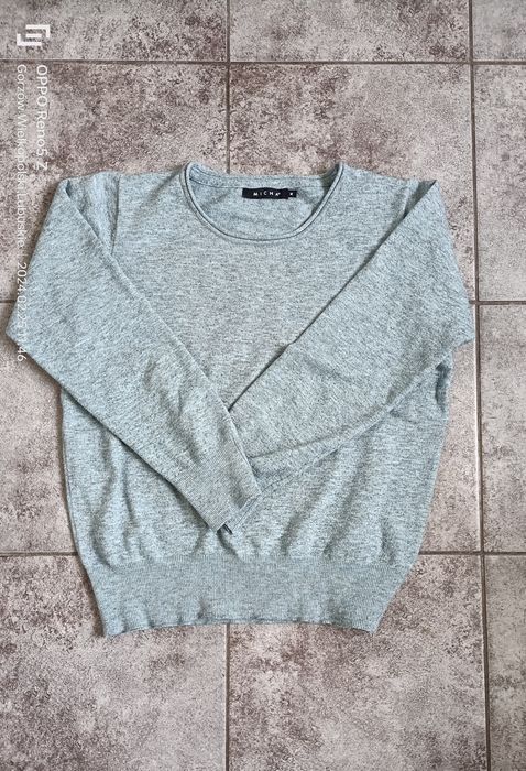 Niebieskoszary cienki sweterek. Micha