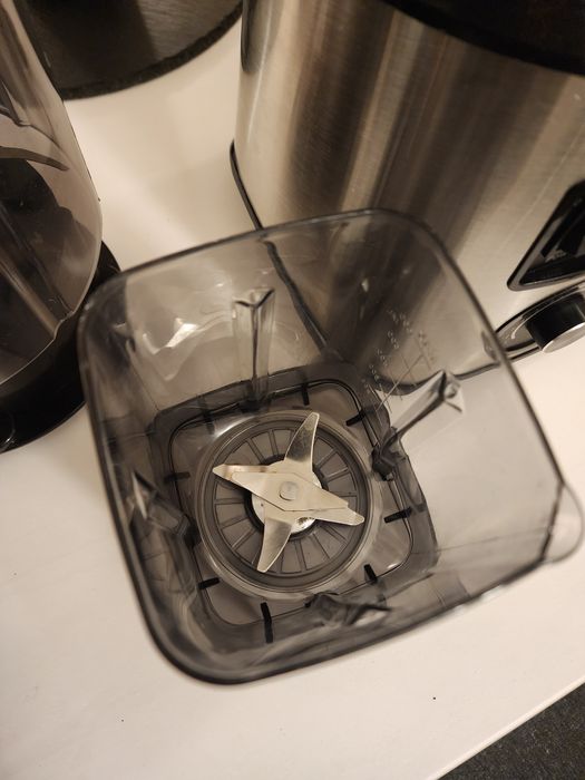 Multiprocessador de Alimentos com moedor de grãos 9500w. ÓTIMO ESTADO!