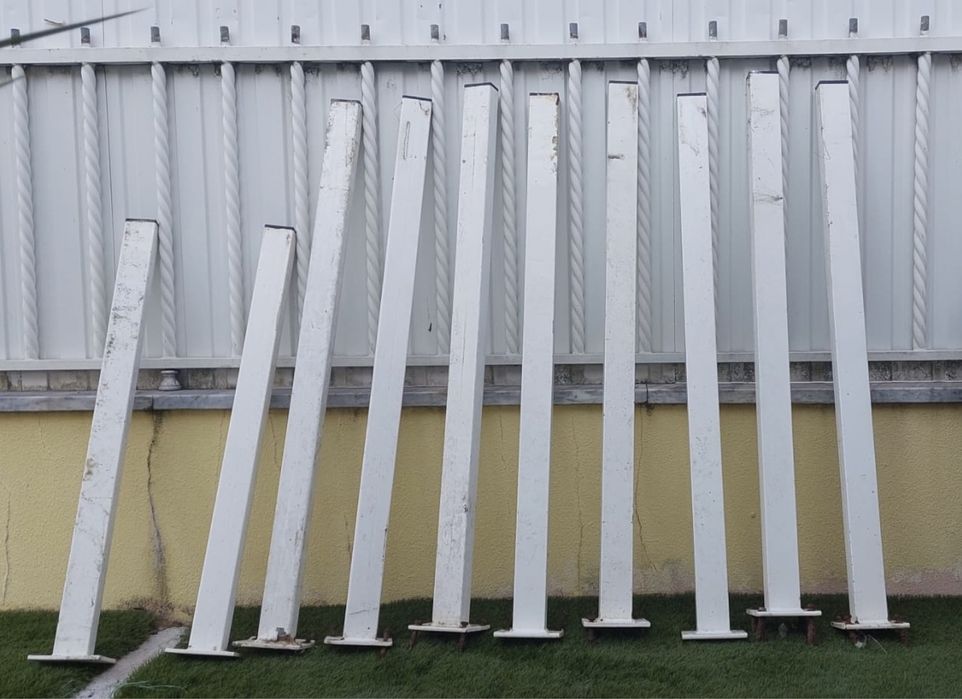 Conjunto de Grades Metálicas com Porta e Pilares – 12m (Altura 1m)