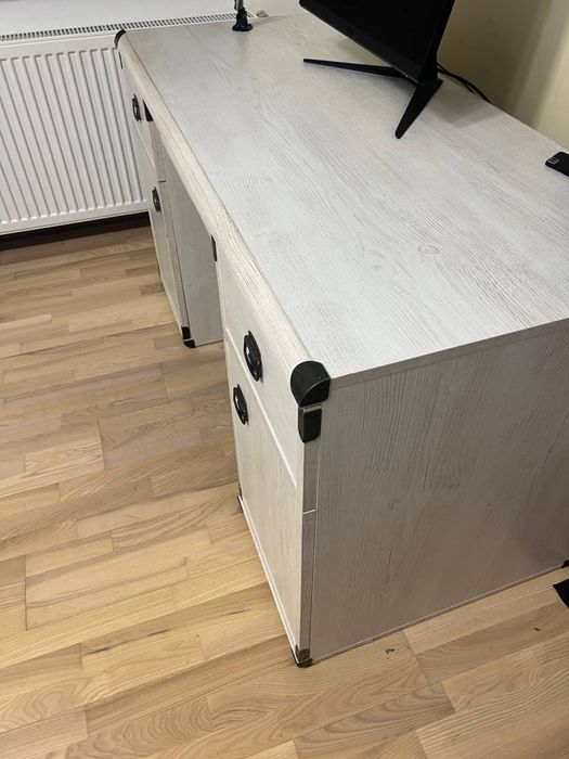 Меблі в кімнату