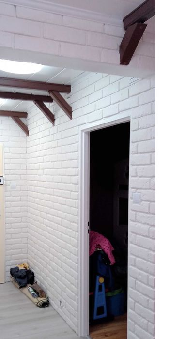 Cegła, cegiełki ozdobne gipsowe z fugą, stara cegła kolor biały