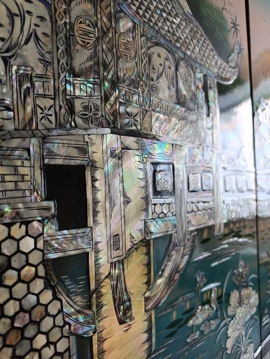 Продається антикварна картина панно у японському стилі