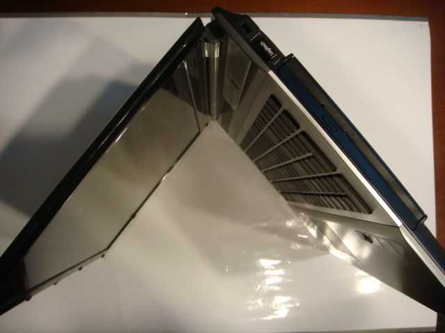 Laptop Samsung RF711, Core i7, 6 GB RAM, Win 10 home, 17 cali