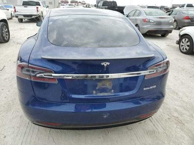 Tesla Model S 2020 +