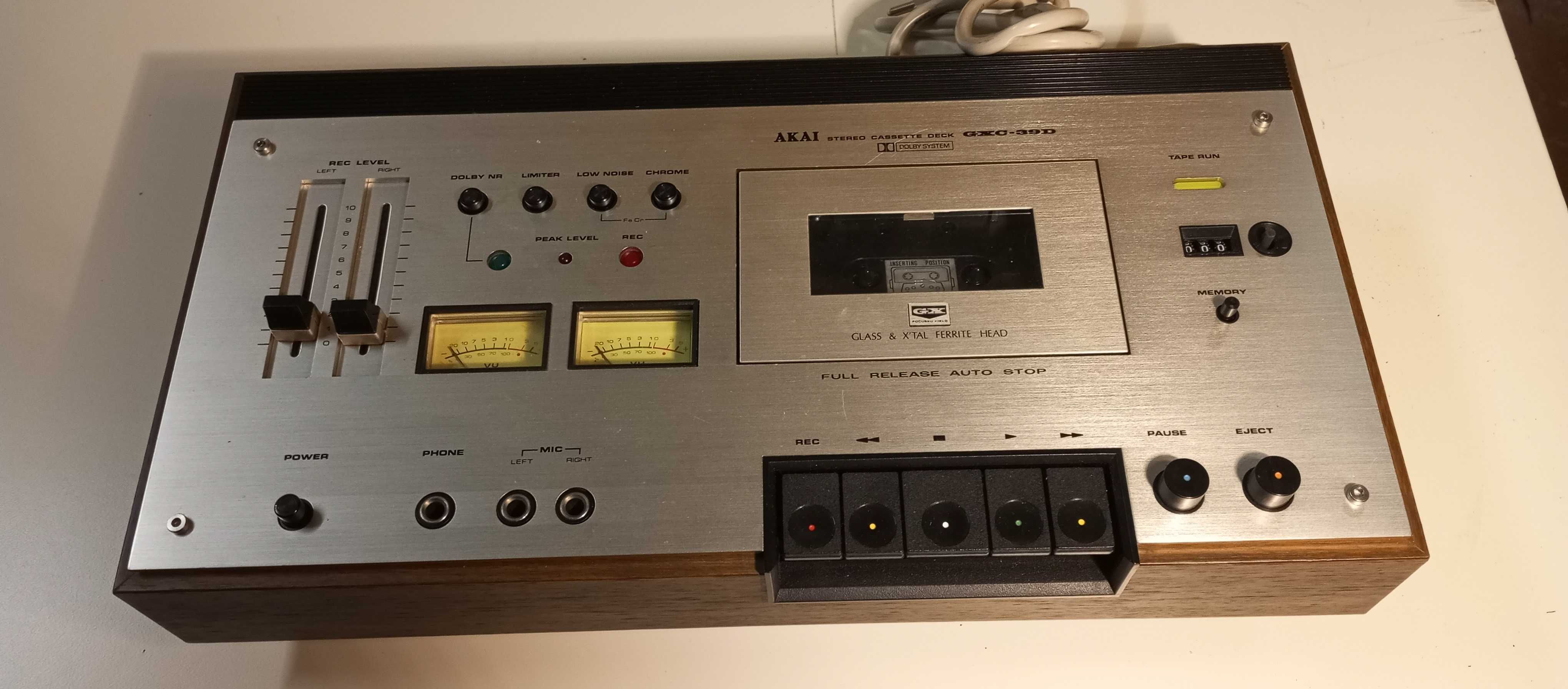 AKAI GXC - 39D Stereo Cassette Deck