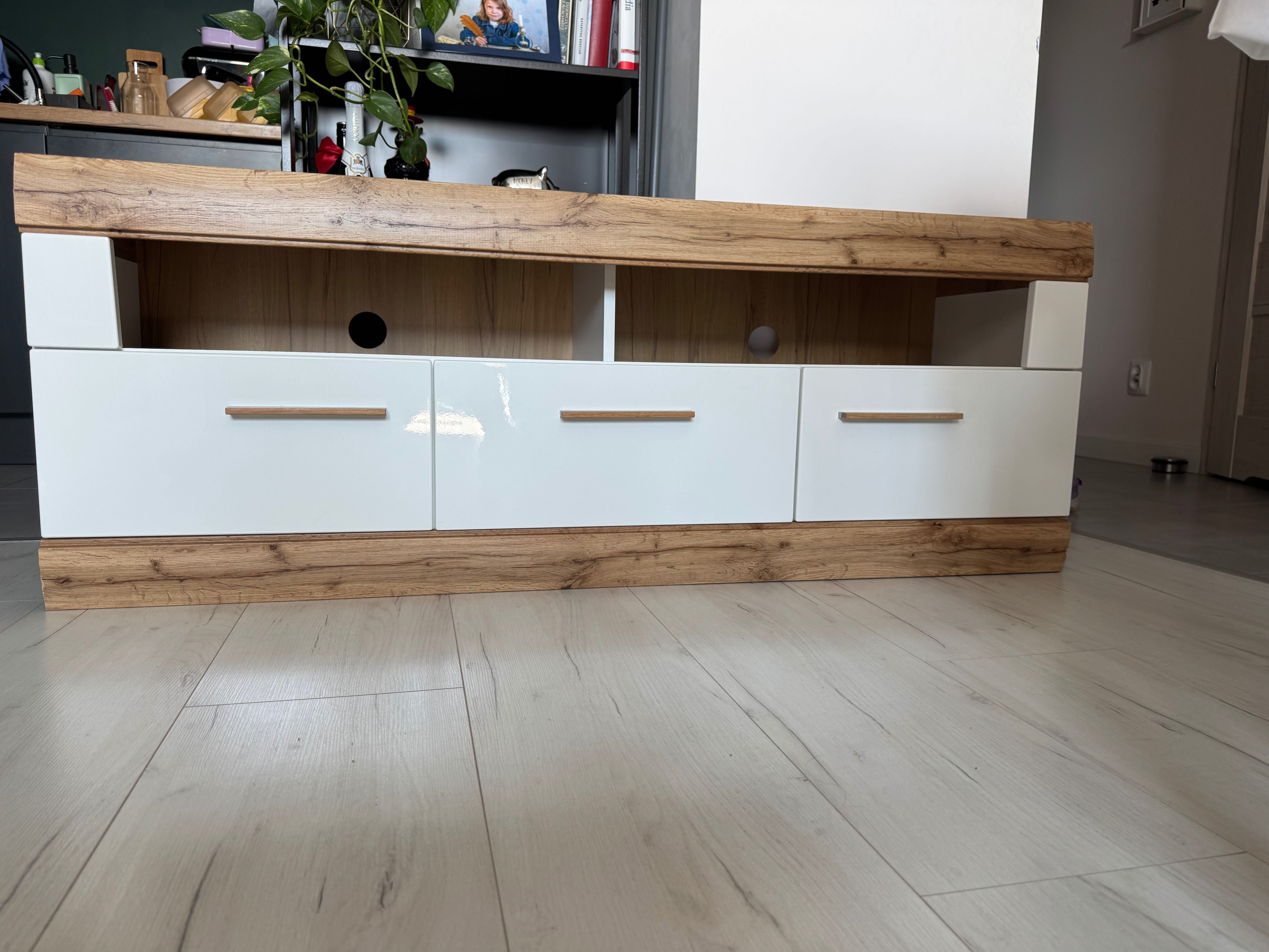 szafka rtv komoda biała agata meble Ikea