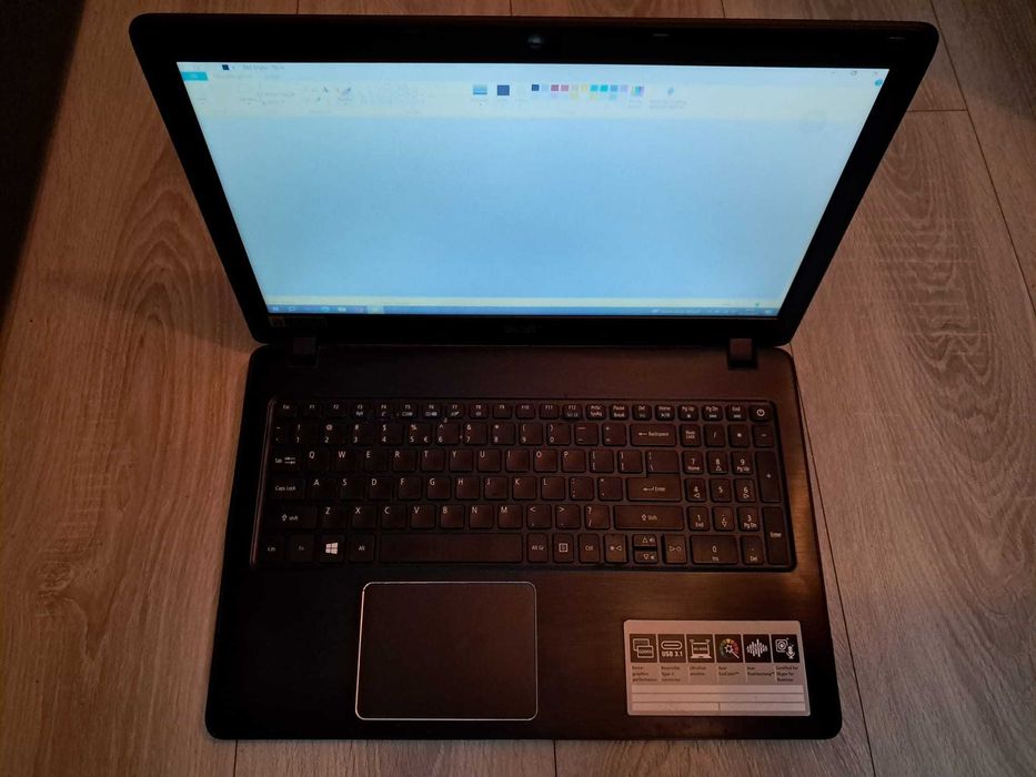 Laptop Acer Aspire F5 i5-7200u / 8gb ram / 940MX / Windows 10 / 15,6