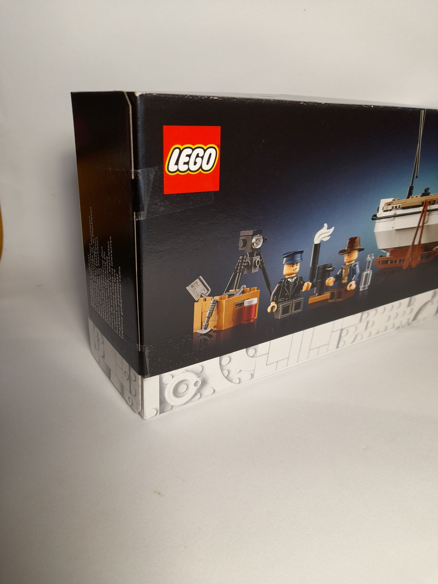 Lego Shackleton's Lifeboat