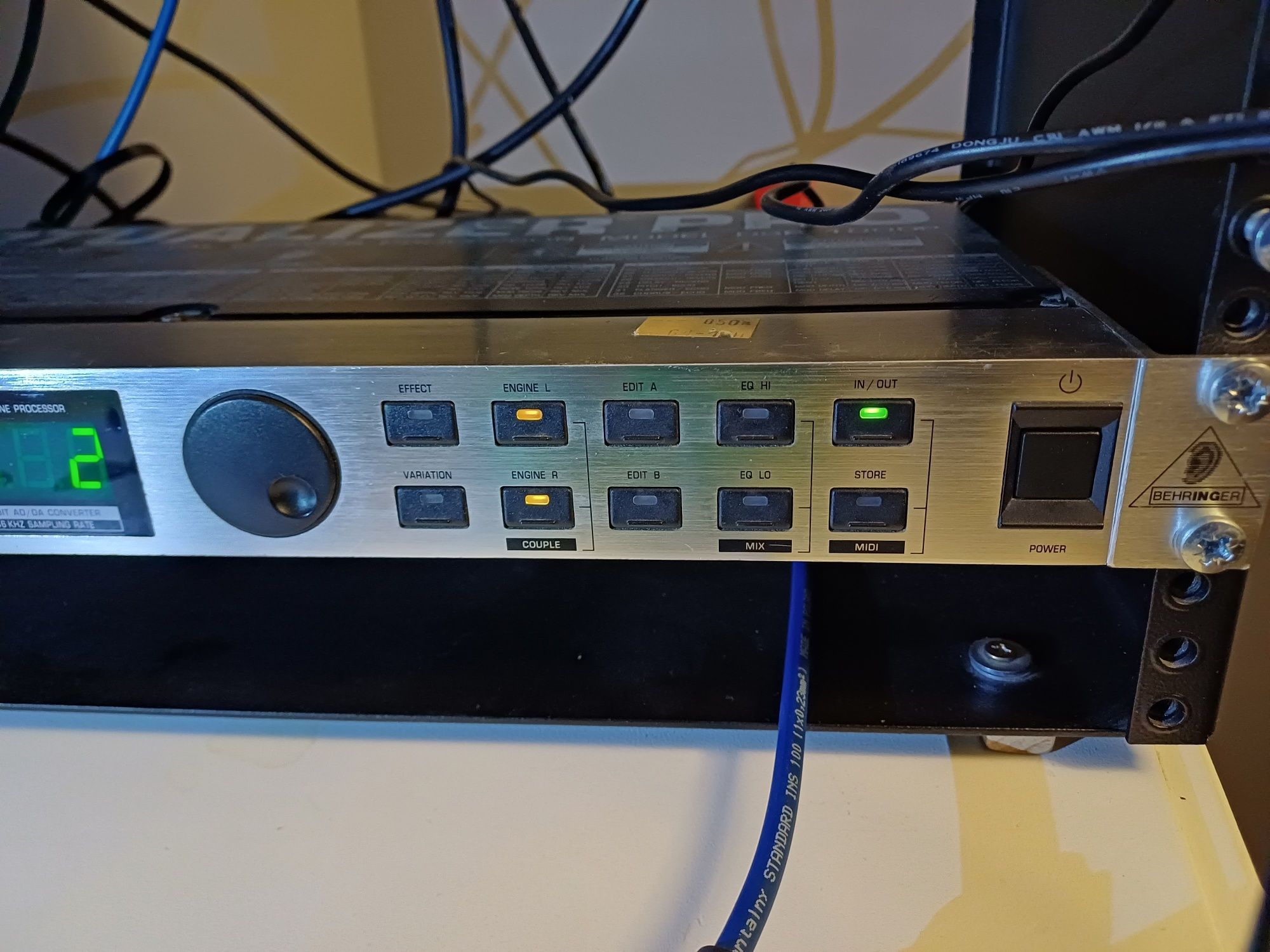 RACK Behringer Virtualizer Pro DSP 1000P