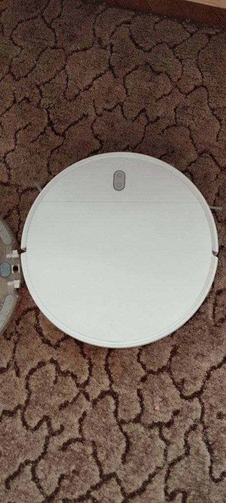 Робот пилосос Xiaomi Mi Robot Vacuum Mop Essential