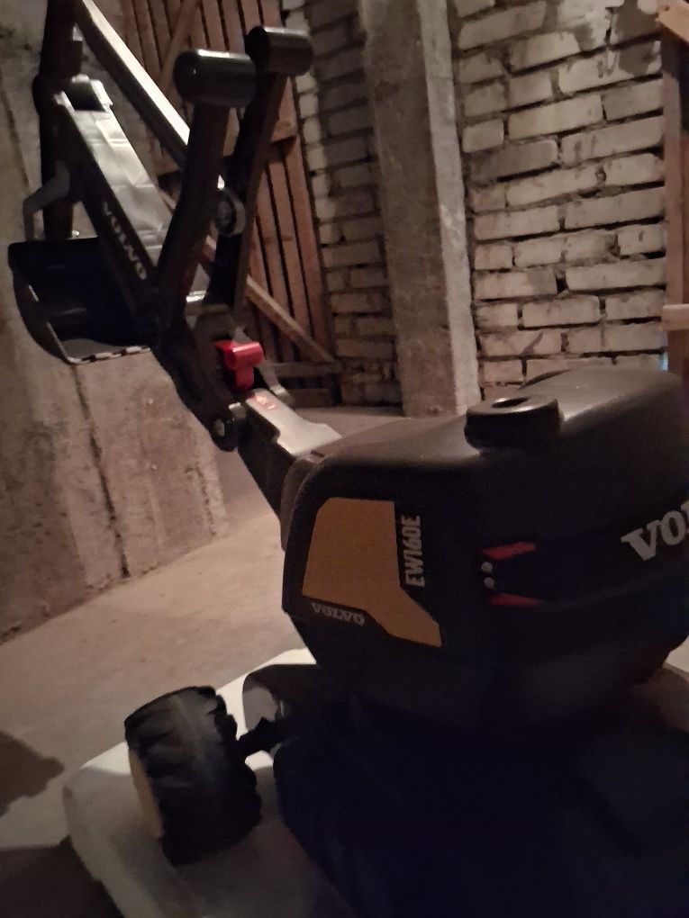 Rolly Toys Volvo koparka samobieżna