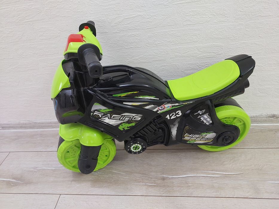 Мотоцикл-толокар