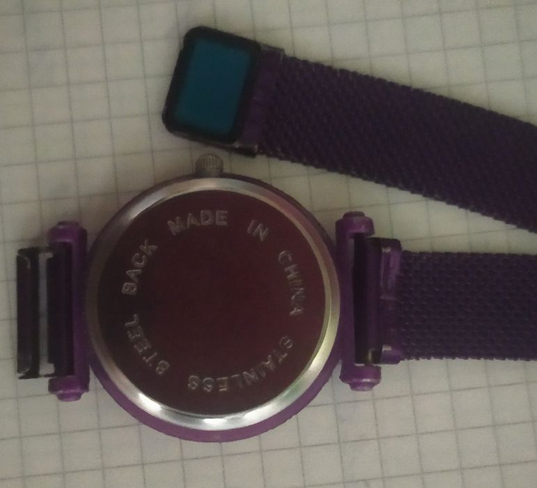 Годинник на магнітному ременці