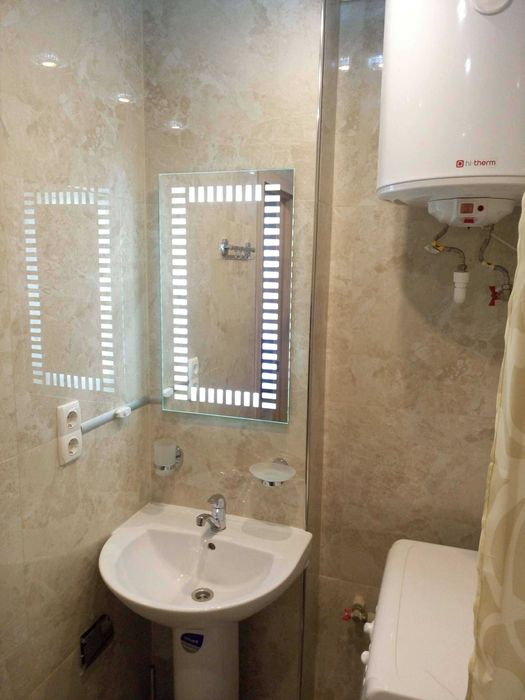 Центр.Госпіталь.м.Наукова поруч, сучасна квартира