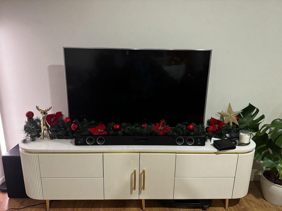 Móvel de TV - 1.80 metros