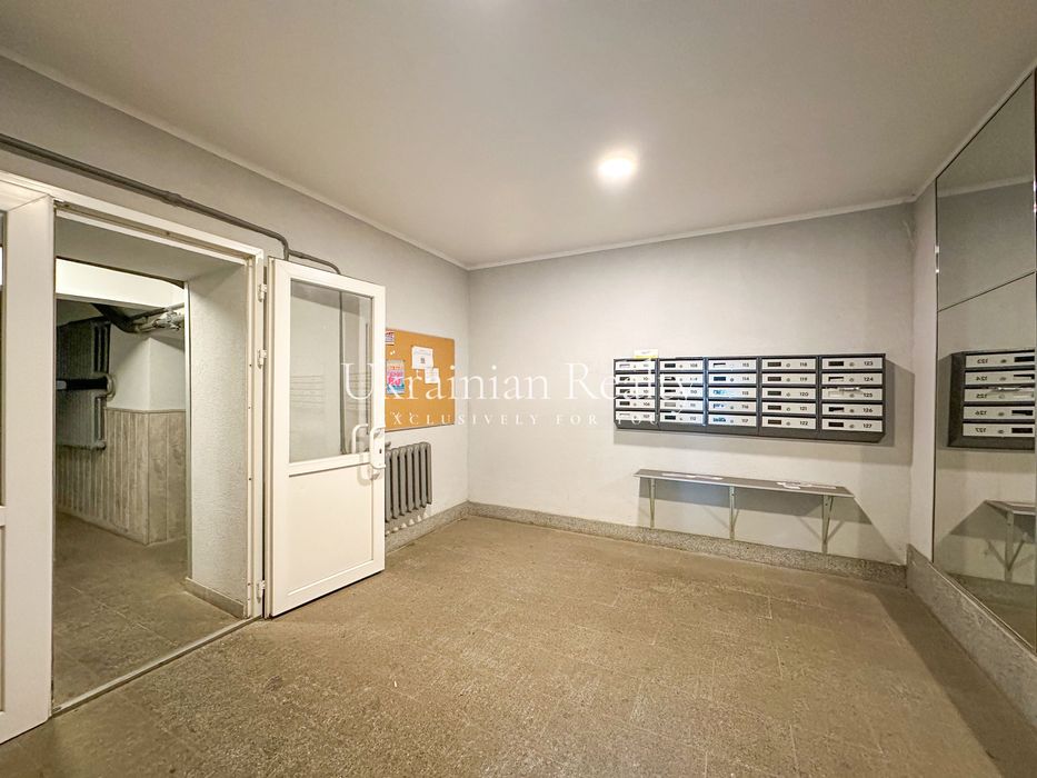 Комерційне приміщення на Арсенальній! вул. Грушевського. 34/1 БЕЗ %