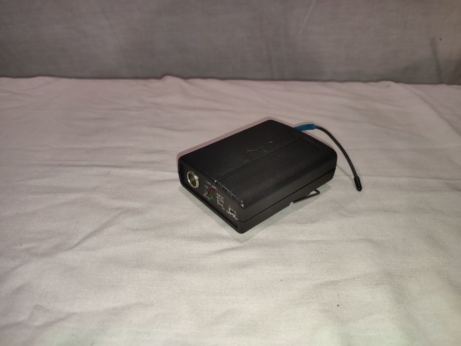 Радіомікрофони shure sennheiser