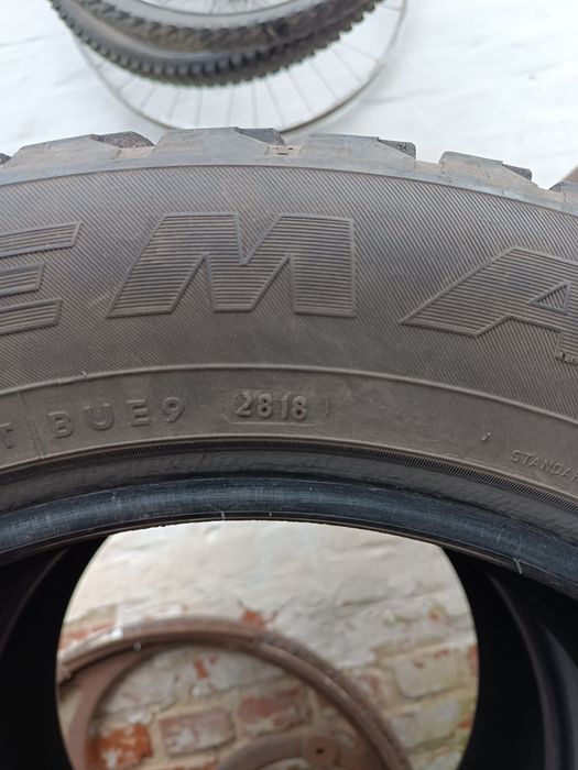 Шини колеса 255 55 18